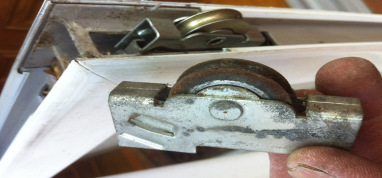 screen door roller repair in Delano