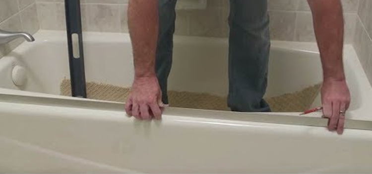 Sliding Shower Door Repair in Delano